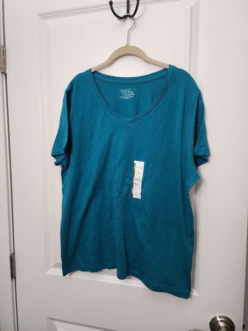 5/$30 Time and Tru Women's Teal V-Neck Short Sleeve Tee